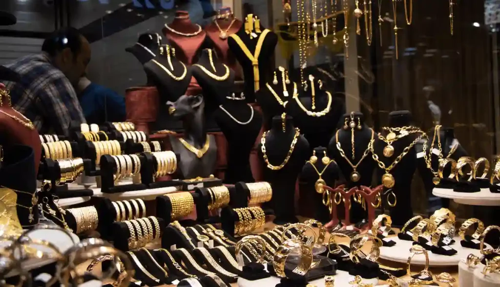 3 پیش بینی از قیمت طلا و سکه / ۶ ماهه دوم سال طلا چه روندی می‌گیرد؟