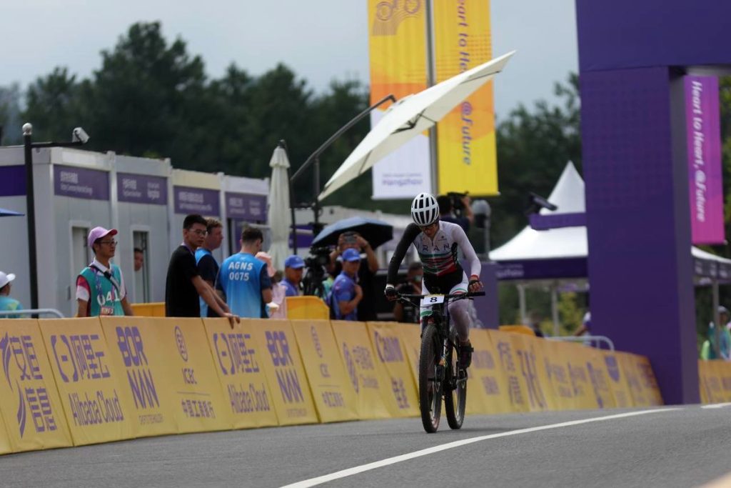 بازی‌های آسیایی هانگژو/ کسب نخستین مدال تاریخ دوچرخه سواری زنان ایران برای پرتوآذر