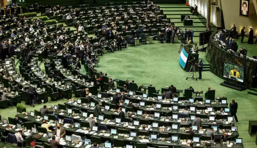 بررسی مصوبات بانکی برنامه هفتم توسعه در مجلس/ بانک مرکزی مامور مهار تورم شد