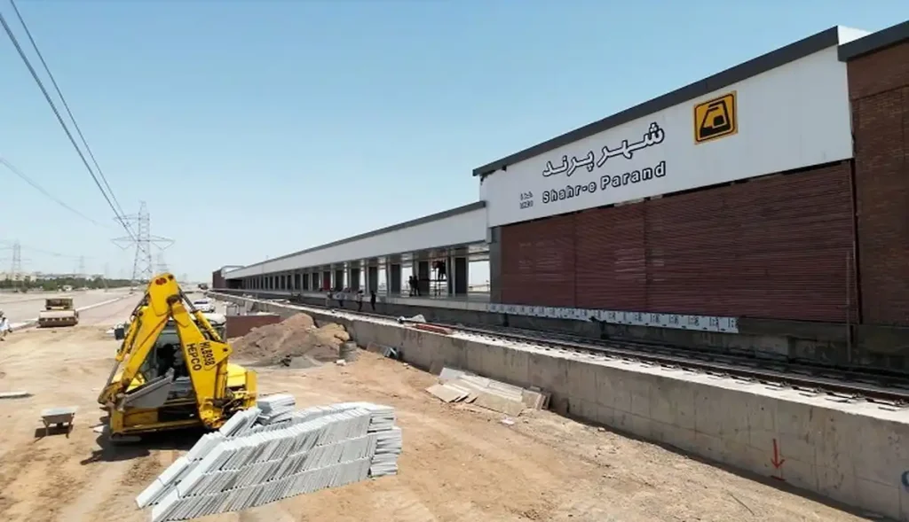 مترو پرند بالاخره روی ریل افتاد