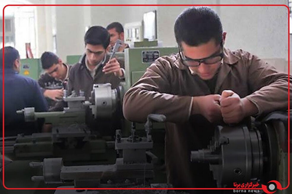 همه پای کار تربیت و مهارت آموزی دانش آموزان