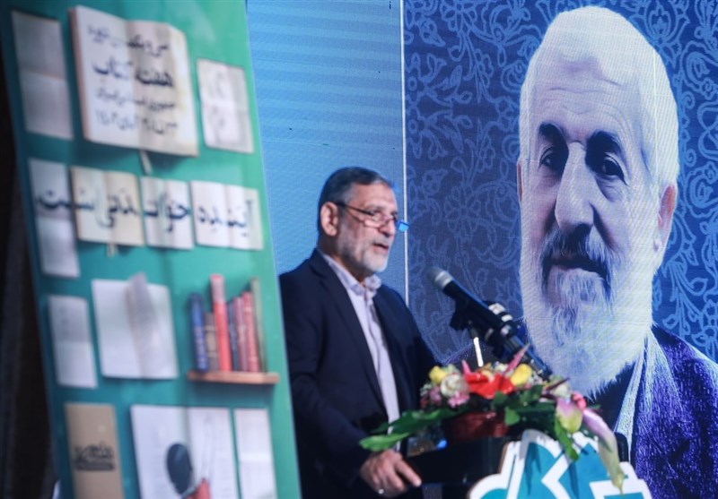 آیین بزرگداشت پیشکسوت نشر حاج «احمد عطایی» برگزار شد/ هدیۀ رهبر انقلاب به ناشری با بیشتر از 800 گفتن کتاب 3 کتاب و ادبیات , کتاب , خانه کتاب , نهاد کتابخانهها ,