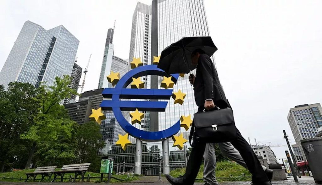 وضعیت اقتصاد منطقه یورو/ افزایش اشتغال همراه با کاهش GDP