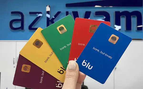 معرفی و مقایسه بلوبانک، همراه بانک شهر پلاس و همراه بانک رفاه