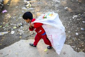 گزارش هولناک بانک جهانی از خط فقر در ایران/ ۱۰ میلیون نفر از جمعیت ایران در فقر کامل هستند