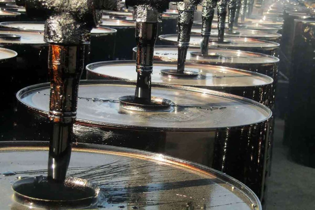 قانون مربوط به اختصاص قیر رایگان برای اجرا ابلاغ شد