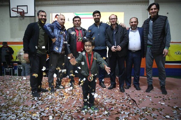 کاپ اخلاق جام شهدای رسانه به تیم فوتسال «خبرگزاری مهر» رسید - خبردار 3 کاپ اخلاق جام شهدای رسانه به تیم فوتسال «خبرگزاری مهر» رسید