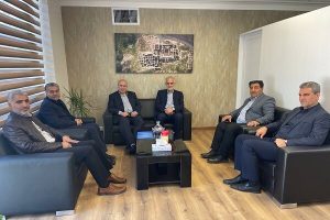 نشست رییس فدراسیون فوتبال با معاون عمرانی سازمان منطقه‌ آزاد کیش - خبرگزاری مهر | اخبار ایران و جهان