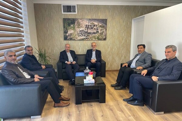 نشست رییس فدراسیون فوتبال با معاون عمرانی سازمان منطقه‌ آزاد کیش - خبرگزاری مهر | اخبار ایران و جهان