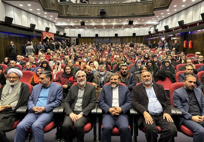 اختتامیه هجدهمین جشنواره بین المللی شعر فجر برگزار شد 2 1706733634 729 اختتامیه هجدهمین جشنواره بین المللی شعر فجر برگزار شد