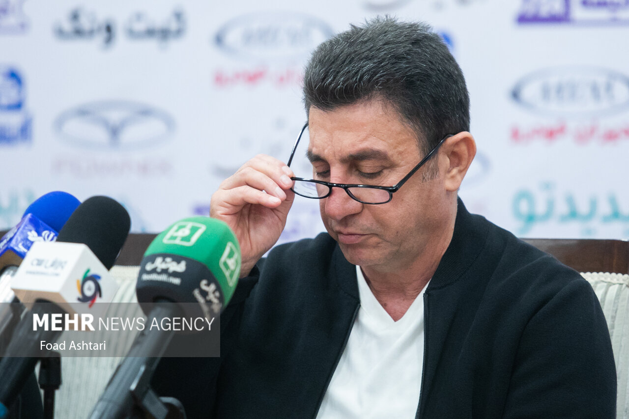 سرمربی تیم ملی فوتبال نفر سوم سرزمین است/لیاقت قهرمانی داشتیم - خبردار 3 سرمربی تیم ملی فوتبال نفر سوم کشور است/لیاقت قهرمانی داشتیم