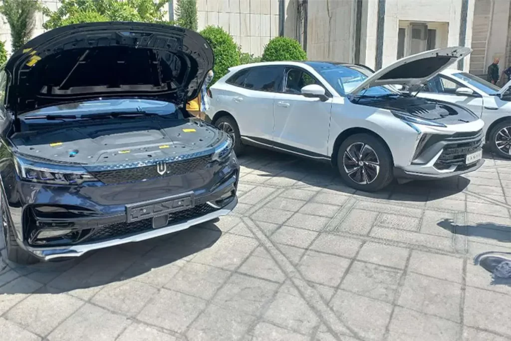 وزارت کشور مجاز به واردات ۲ هزار دستگاه خودرو شد