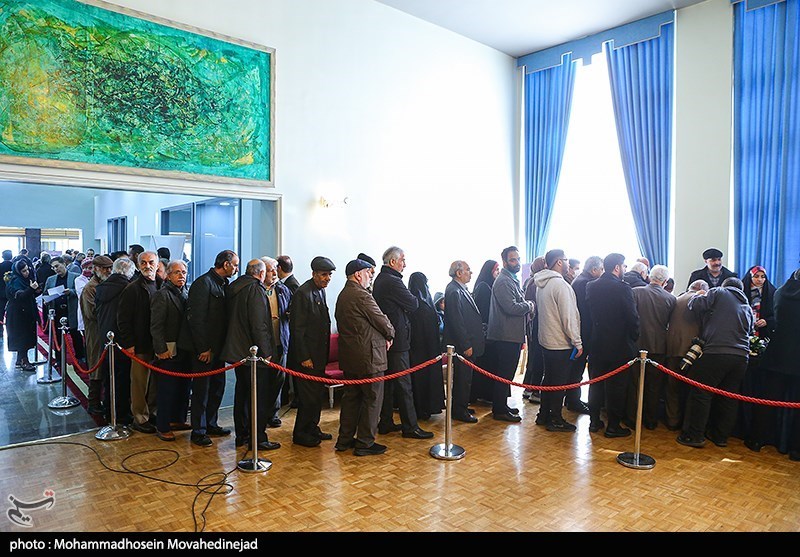 وجود هنرمندان پای صندوق رای به روایت عکس 17 تالار وحدت , تخلفات انتخاباتی ,