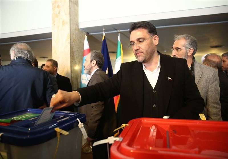 وجود هنرمندان پای صندوق رای به روایت عکس 24 تالار وحدت , تخلفات انتخاباتی ,