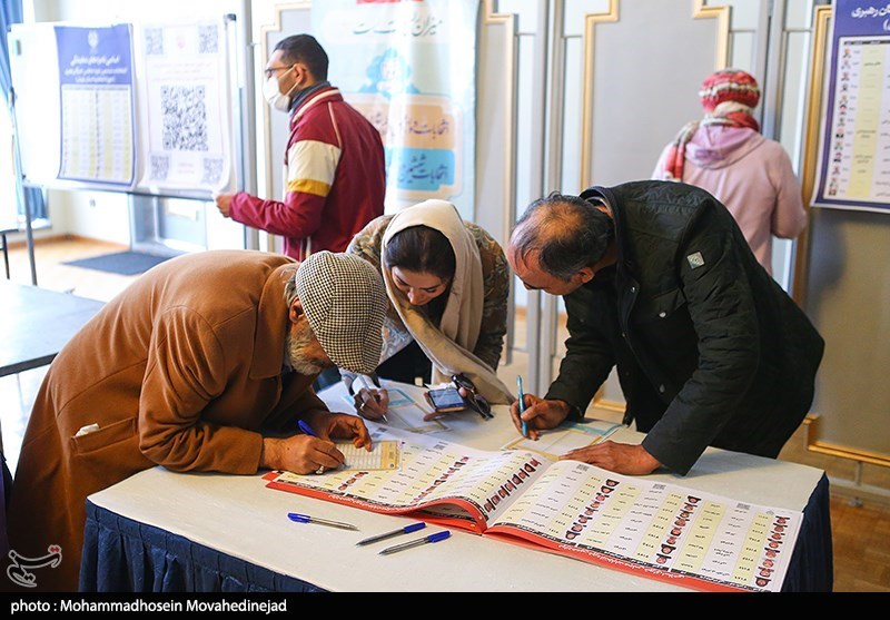 وجود هنرمندان پای صندوق رای به روایت عکس 4 تالار وحدت , تخلفات انتخاباتی ,