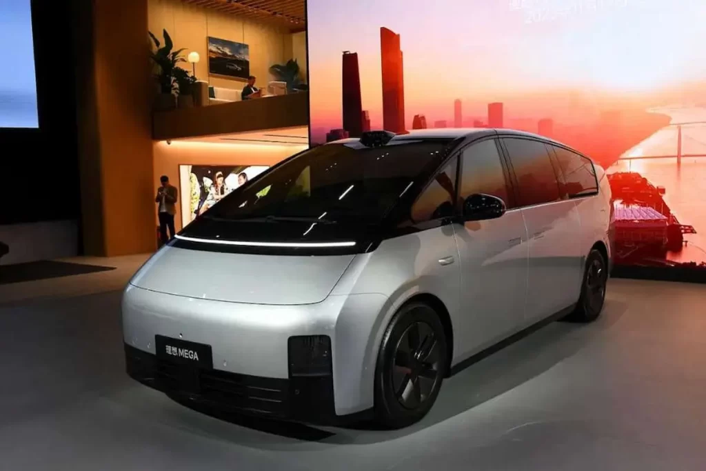 تحویل خودروی چندمنظوره چینی آغاز شد