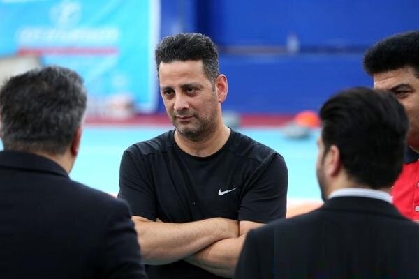 باید در هر دو نیمه با صلابت بازی کنیم/ تفکر ما باید جهانی باشد