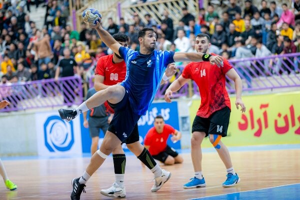 صدرنشین مقابل سپاهان نوین/ میزبانی کازرون از طلایی‌ها در شیراز - خبرگزاری مهر | اخبار ایران و جهان