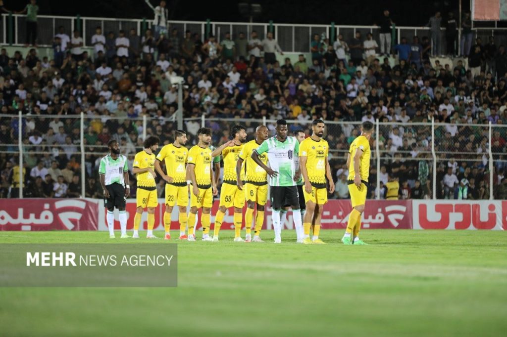 شکایت باشگاه خیبر از تیم داوری بازی با سپاهان - خبرگزاری مهر | اخبار ایران و جهان