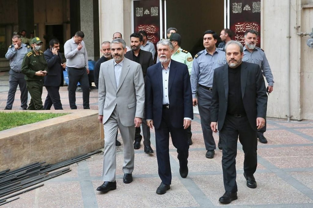 فرهنگ و هنر , وزارت فرهنگ و ارشاد ,