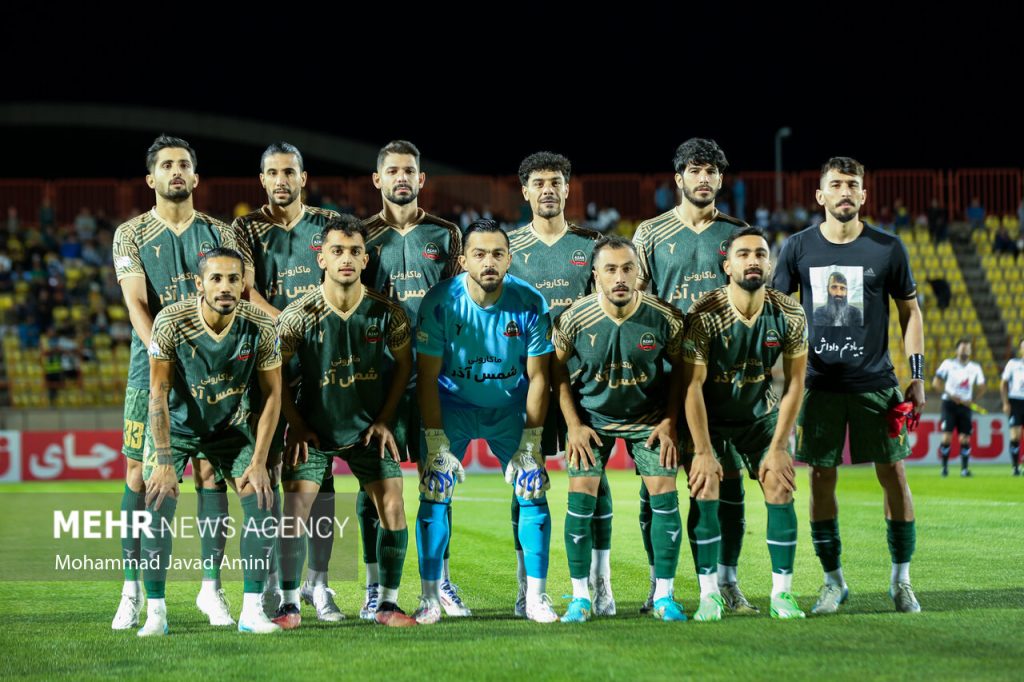 جدال حساس تیم فوتبال شمس آذر با هوادار تهران - خبرگزاری مهر | اخبار ایران و جهان