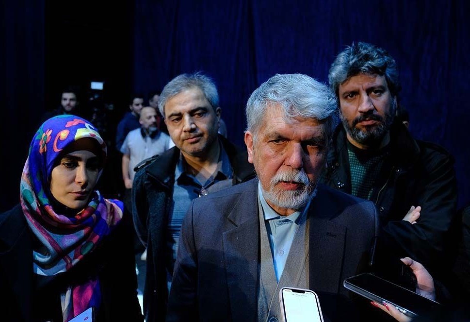 وزیر فرهنگ: تئاتر به دانش آموزان مطمعن به نفس می دهد_خبررسان 2 جشنواره تئاتر فجر , وزیر فرهنگ و ارشاد اسلامی , سید عباس صالحی , تماشاخانه سنگلج ,