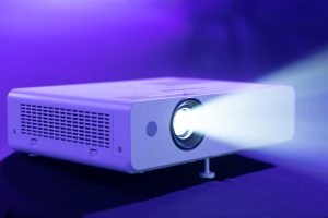 راهنمای خرید ویدئوپروژکتور مناسب برای خانه و دفتر