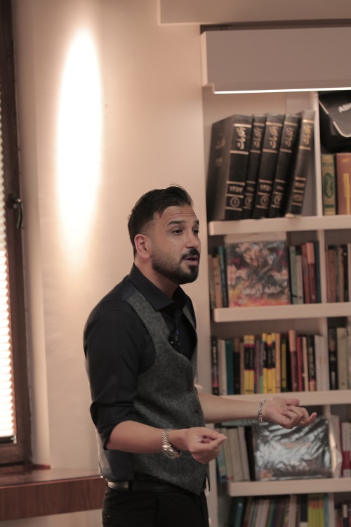 تاثیر زبان بدن در روابط + نکات طلایی 3 3 14