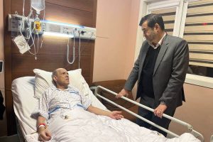 وزیر ورزش از مدیرعامل سابق استقلال عیادت کرد - خبرگزاری مهر | اخبار ایران و جهان