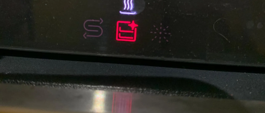 دلیل روشن شدن ستاره قرمز ظرفشویی بوش (سری 4، 6 و 8)