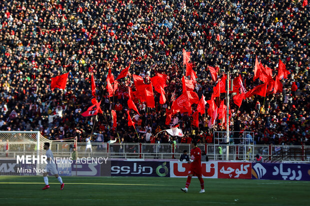 استقبال گسترده هواداران تراکتور از بازی با شمس آذر در قزوین