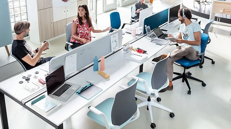 میز کار گروهی حرفهای چه فرقی با میزهای کارمندی معمولی دارد؟ 2 میز کار گروهی حرفهای چه فرقی با میزهای کارمندی معمولی دارد؟