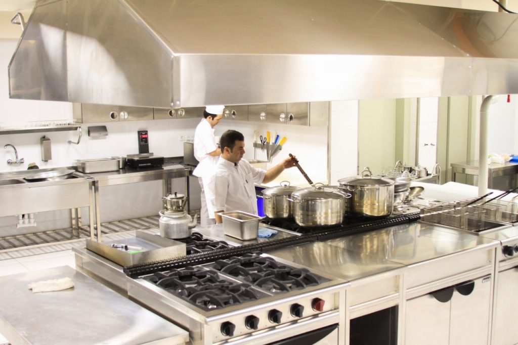 تجهیزات آشپزخانه صنعتی