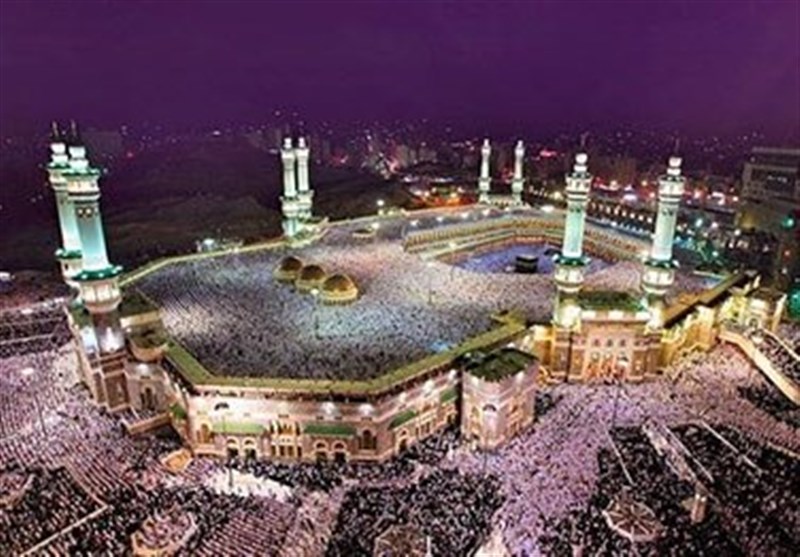 اظهار ارادت یک سودانی به امام خمینی در مسجدالحرام