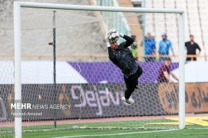 هواداران دو دسته شدند؛ حمایت یا خداحافظی با سید حسین؟ - خبرگزاری مهر | اخبار ایران و جهان