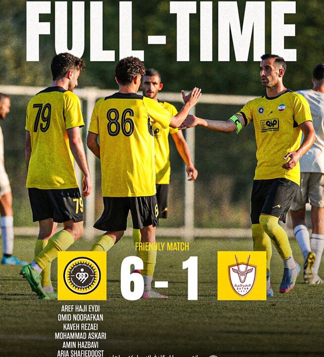 جشنواره گل سپاهان در  روز بازگشت حاج صفی با بازوبند کاپیتانی