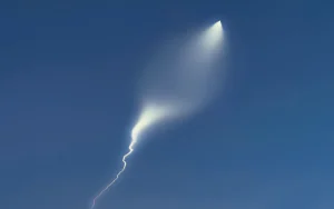 دم ماهی در موشک سجیل