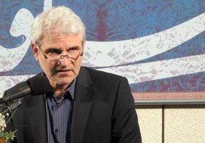 تهمت های سیاسی؛ پاداش کسانی که از رنج دیگران می نویسند