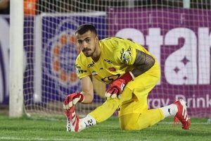 نظر دروازه بان پرسپولیس در مورد نیمکت نشینی و آینده سرخپوشان - خبرگزاری مهر | اخبار ایران و جهان