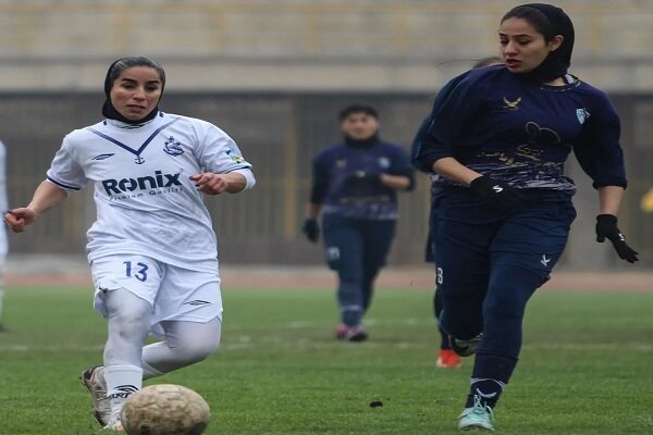 نیرومندهای سپید انزلی در مسیر برگشت به جمع مدعیان لیگ برتر فوتبال زنان - خبررسان 2 قویهای سپید انزلی در مسیر بازگشت به جمع مدعیان لیگ برتر فوتبال زنان