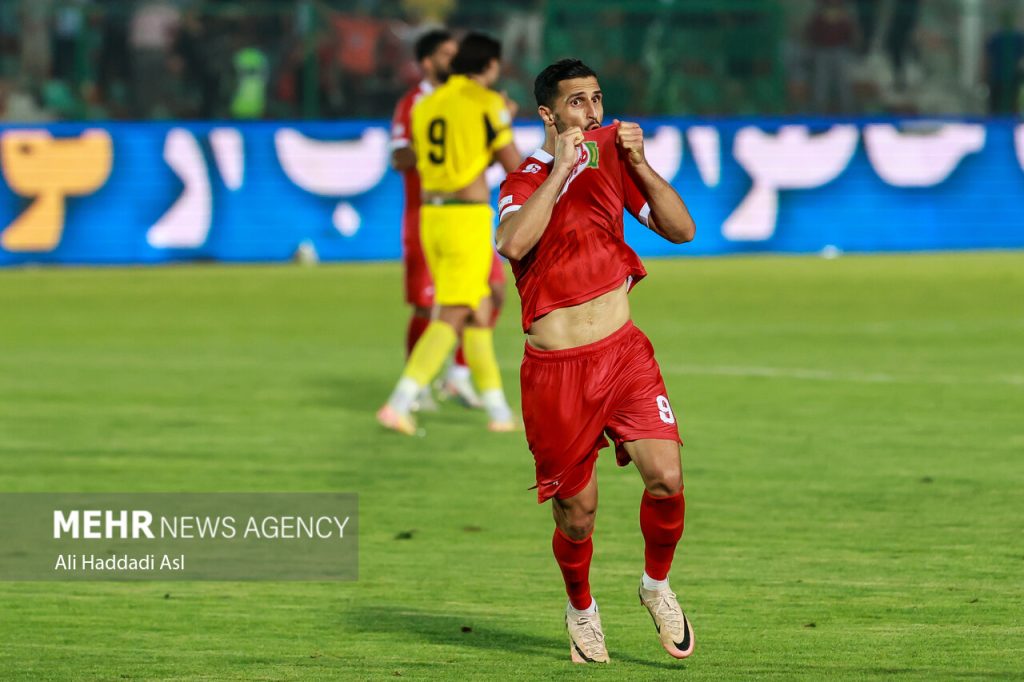 شکست زردها مقابل سرخپوشان در نیمه اول؛ سپاهان حمله کرد پرسپولیس گل زد! - خبرگزاری مهر | اخبار ایران و جهان