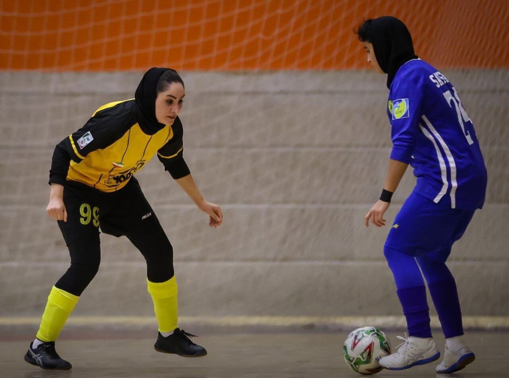 «شوی تبلیغاتی» با نام حمایت باشگاه‌ها از فوتسال زنان/ همه طلبکار هستند