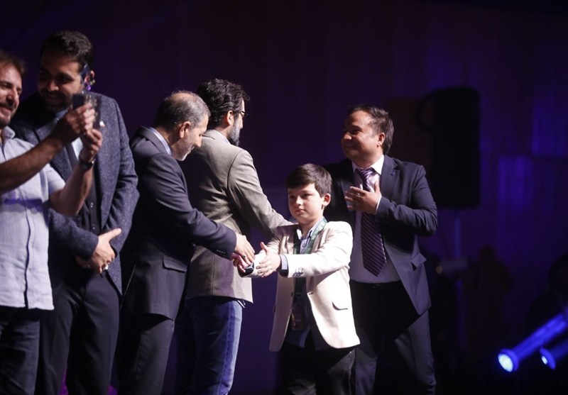 1760015984 657 پرواز پروانه‌های زرین جشنواره فیلم کودک و نوجوان در آسمان