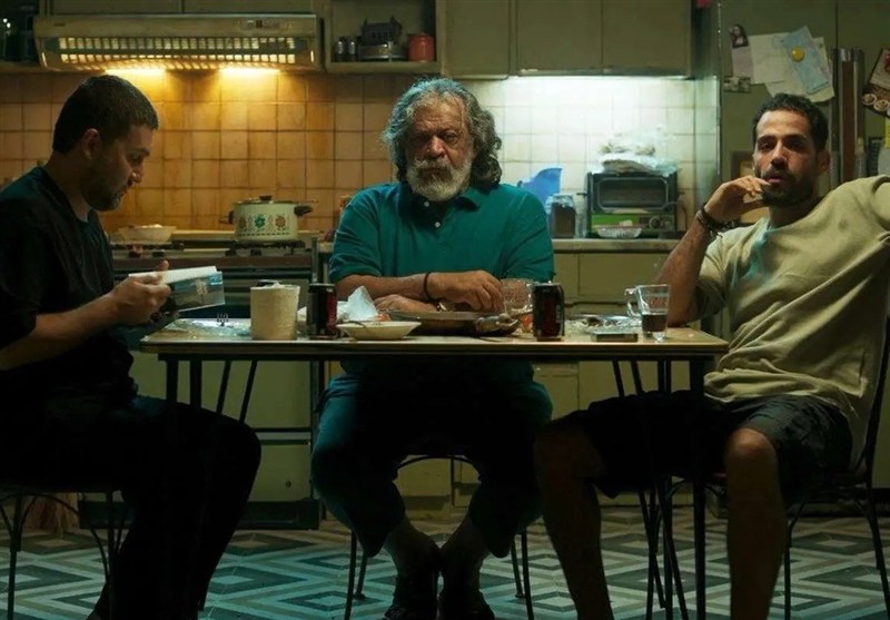 قاچاق، اکران آنلاین «پیرپسر» را جلو انداخت