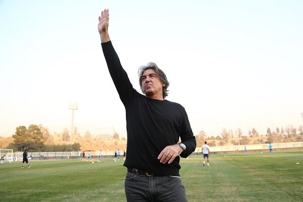 درگیری لفظی ساپینتو با نیمکت پادیاب/ بازیکن اخراجی ۶ نشان داد! - خبرگزاری مهر | اخبار ایران و جهان