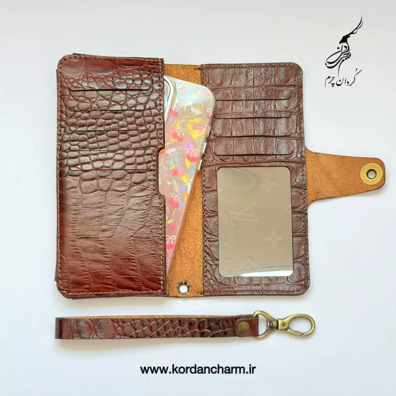 10 نکته در خرید کیف پول زنانه شیک 2 10 نکته در خرید کیف پول زنانه شیک