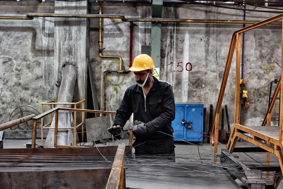 فراتر از قیمت: ۳ اشتباه رایج در خرید سیم مفتول که منجر به هدررفت سرمایه میشود 4 فراتر از قیمت: ۳ اشتباه رایج در خرید سیم مفتول که منجر به هدررفت سرمایه میشود