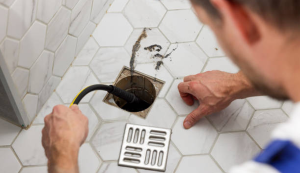 چرا لوله‌ها می‌گیرند؟ ریشه‌یابی و پیشگیری-پاکان سرویس