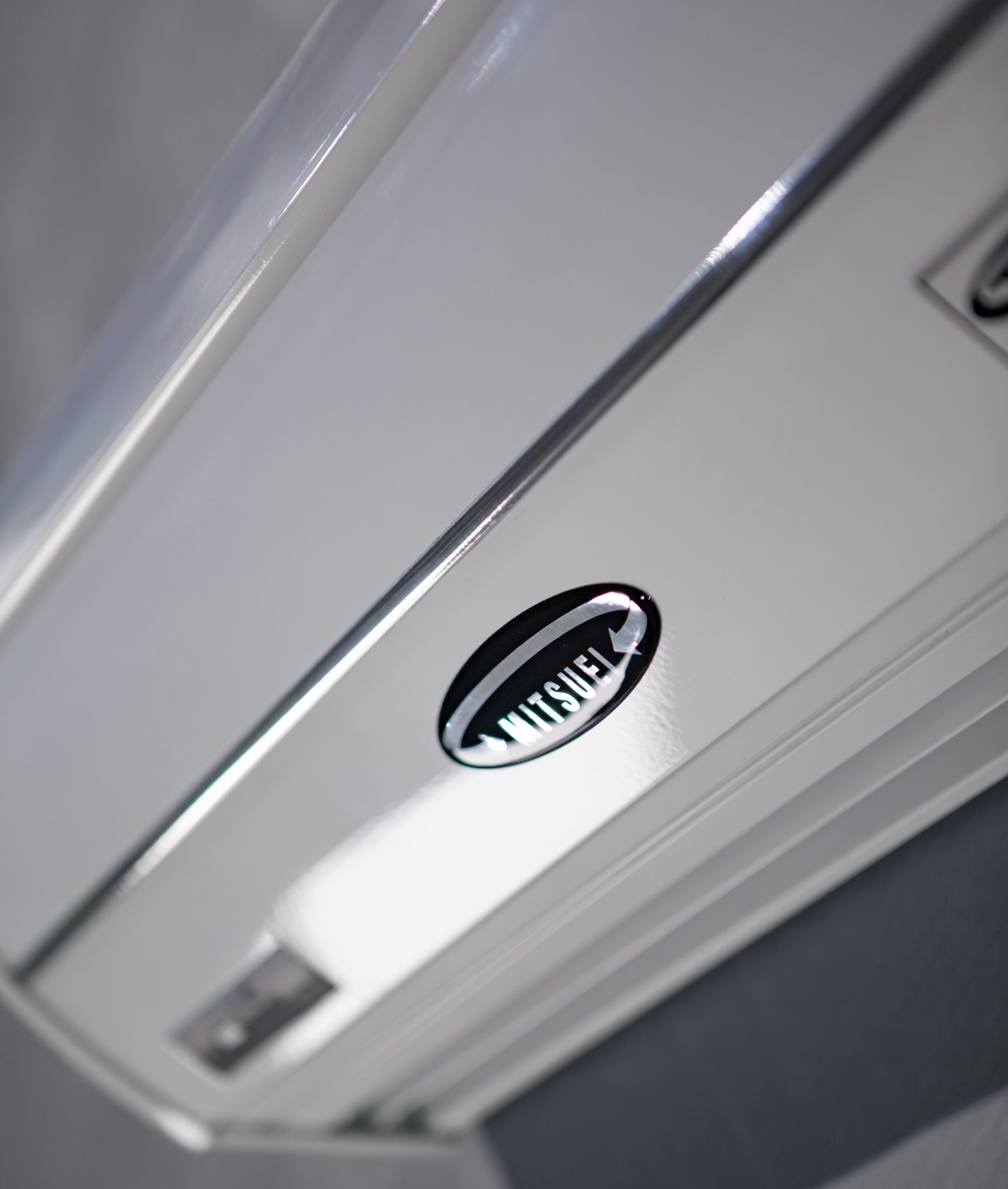 پرده هوا چیست؟ راهنمای کامل انتخاب، نصب با بهترین راندمان 3 پرده هوا