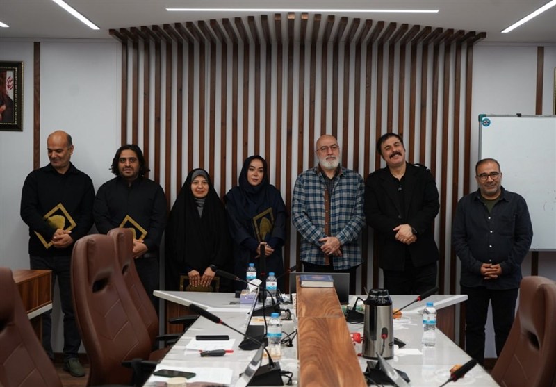 مطالبه برای بازتاب ایثار جنگ 12 روزه در آثار گرافیکی